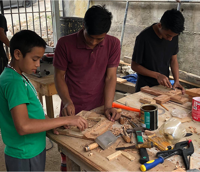 boys building a craft